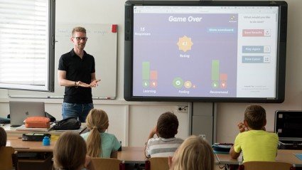 PO-Raad in gesprek met Tweede Kamer over AI in het funderend onderwijs