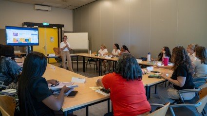 ASML en Summa zetten succesvol taalprogramma voor internationals voort